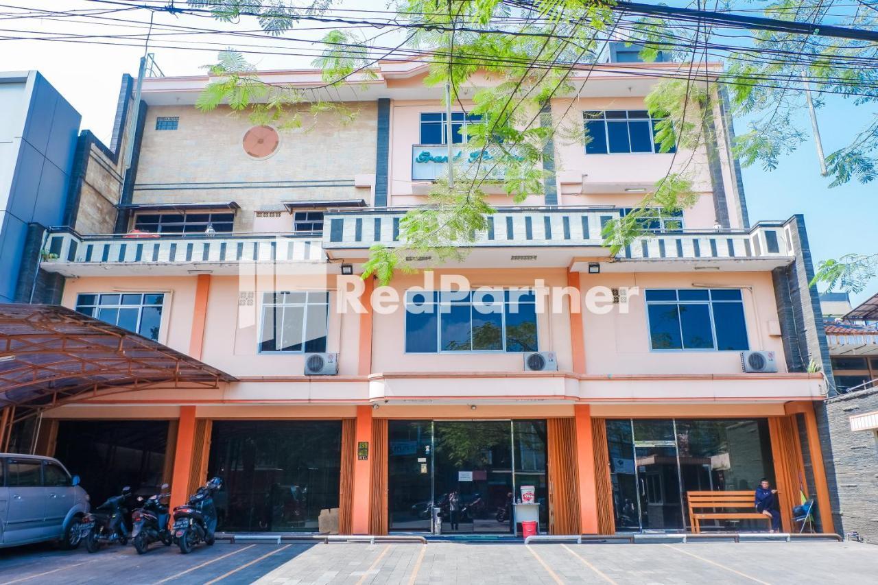 Grand Kembar Hotel RedPartner Bandung Exterior foto