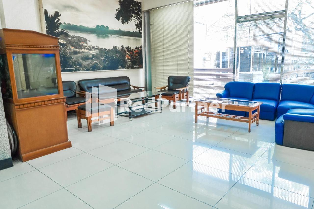 Grand Kembar Hotel RedPartner Bandung Exterior foto